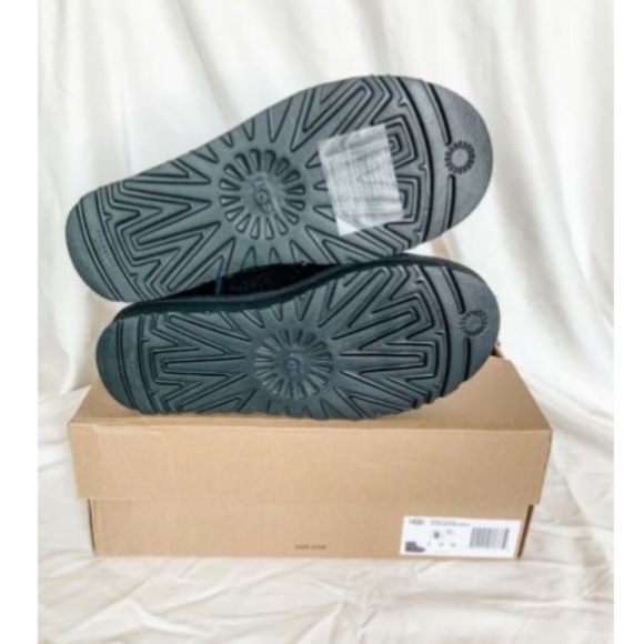 NIB UGG Classic Mini Sparkle Graffiti Black Bootie - Picture 6 of 6